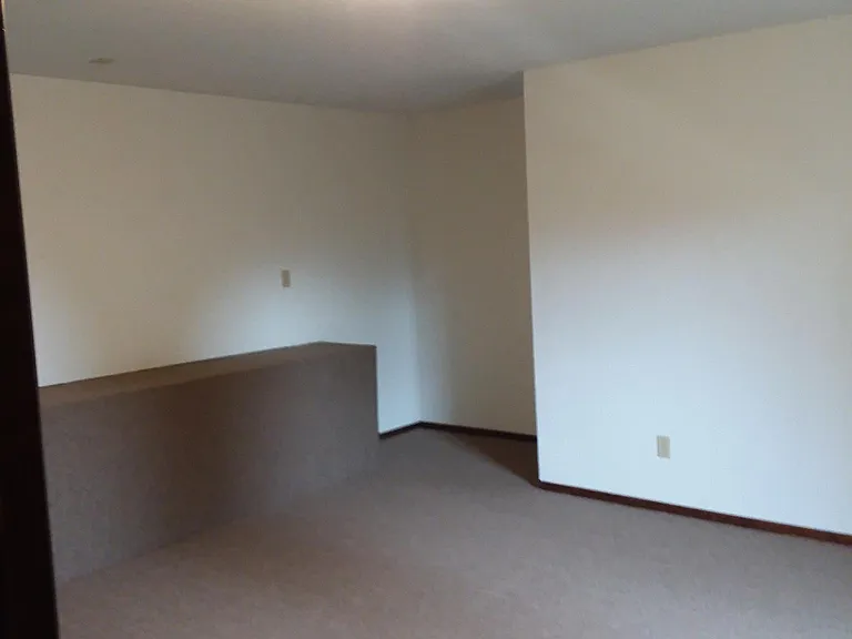 3324 Argyle Dr S — Photo 18