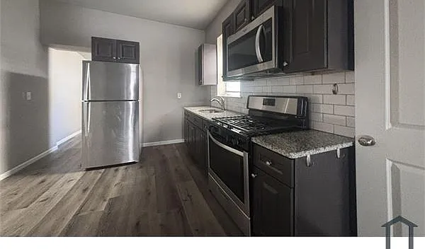 126 N Edgewood St — Photo 6