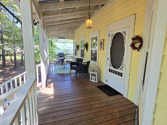 3rd image of 263 Cedar Wood Ln