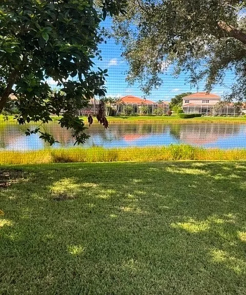 9139 Spring Mountain Way — Photo 3