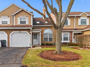 476 Ascot Ln, Streamwood, IL