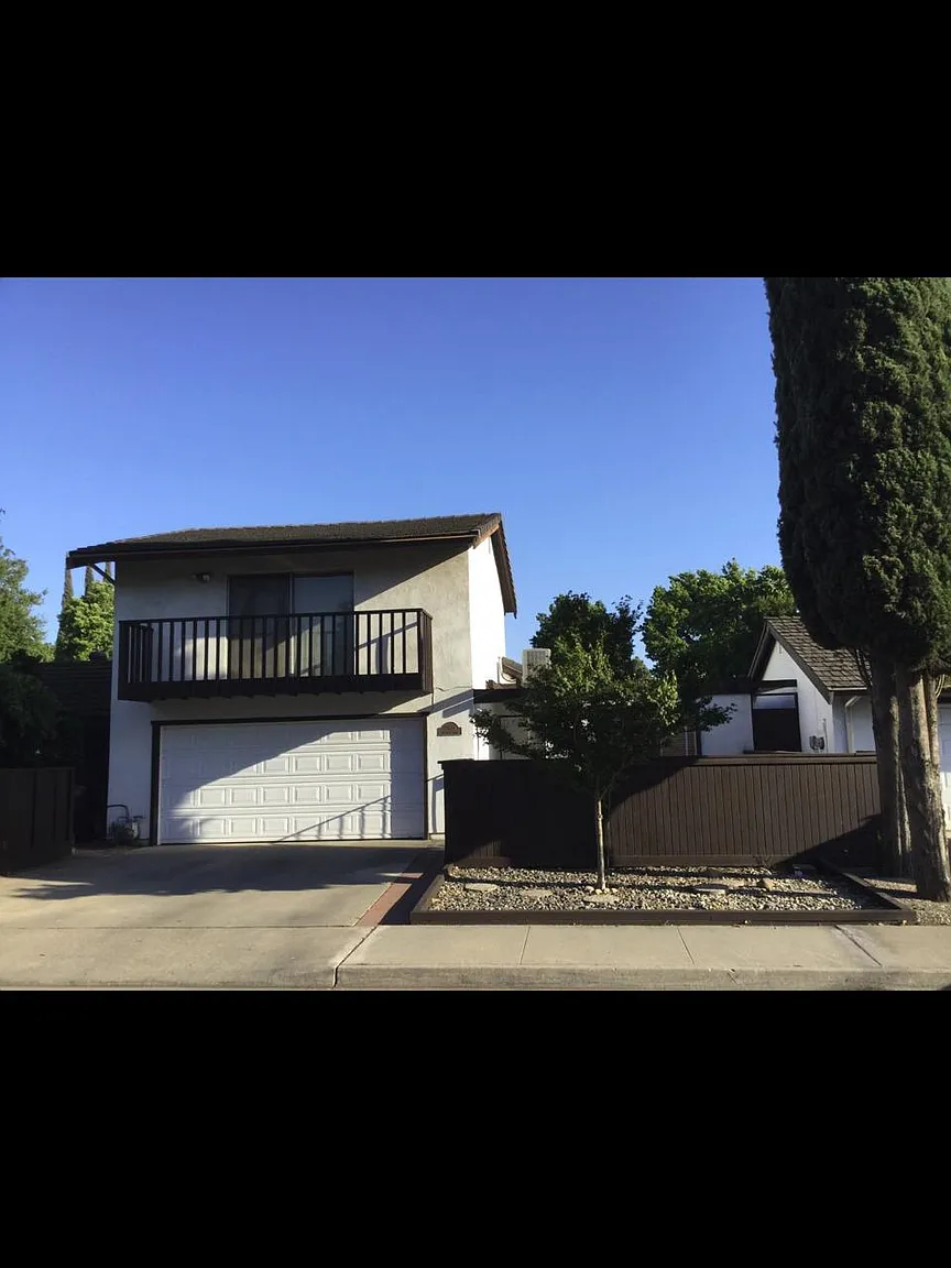 2604 El Greco Dr photo 1