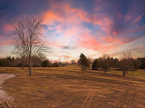 4th image of 997 E 394th Road