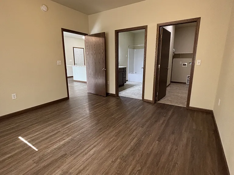 902 N High St #106 — Photo 7