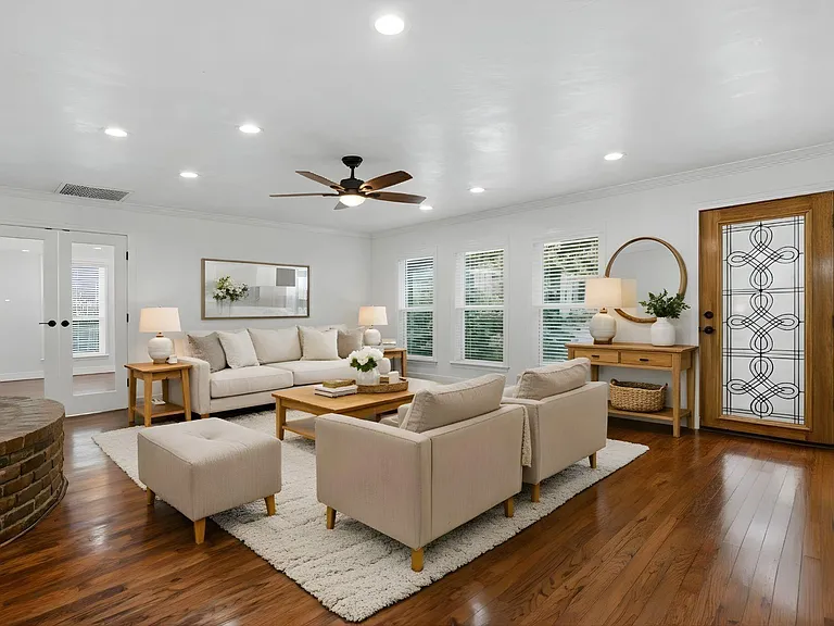 1320 Woodvine Dr — Photo 15