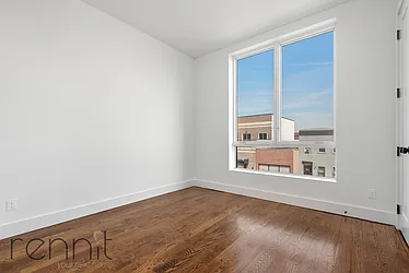 Rented by Rennit Inc.