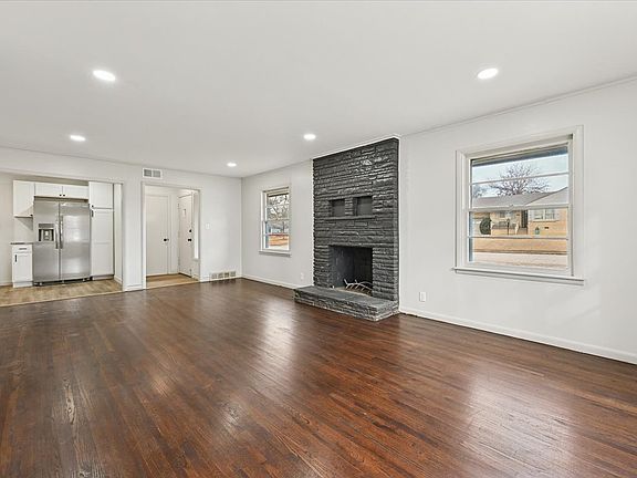 5th image of 4650 E 24th Pl