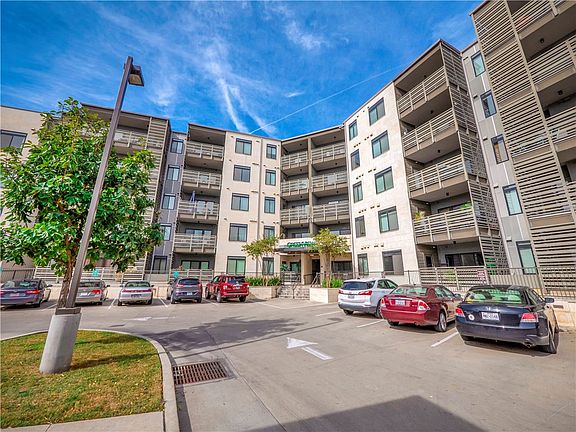 3rd image of 3600 S Lamar Blvd APT 400