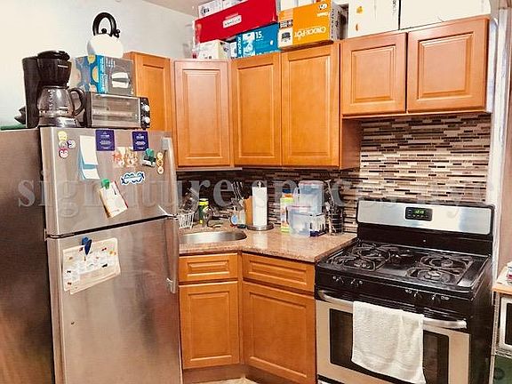 2nd image of 887 5th Ave APT 4