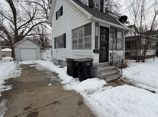 1744 S Twyckenham Dr, South Bend, IN