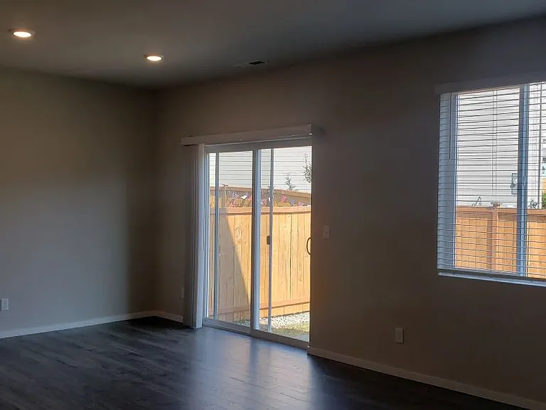 10708 Tahoma Ct E — Photo 12