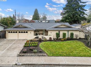 2255 Rocky Ln, Eugene, OR 97401