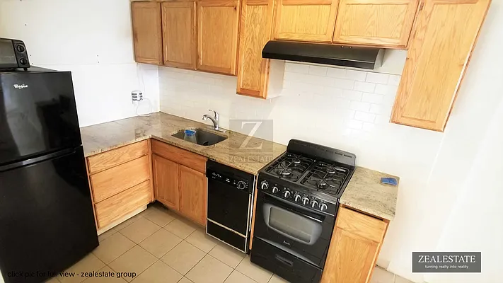 Rented by ZealEstate Group Inc | media 5