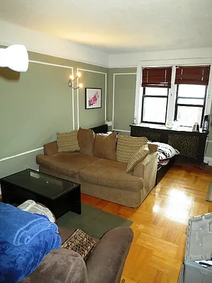 Sold by Velsor Realty | media 10