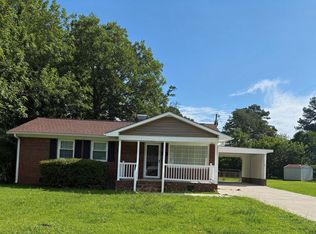 2000 Opal St, New Bern, NC 28560