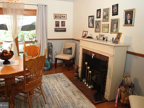 5th image of 637 Mimosa Dr