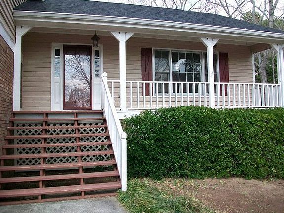 2nd image of 2956 Overwood Ln