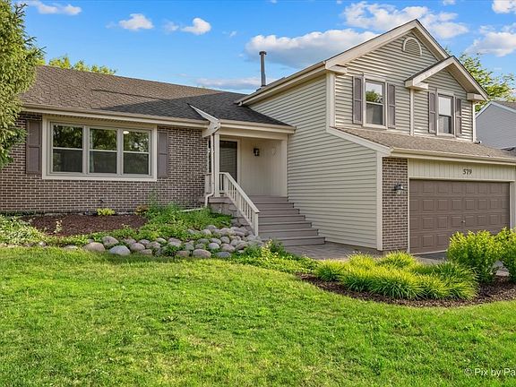 3rd image of 579 Crimson Dr