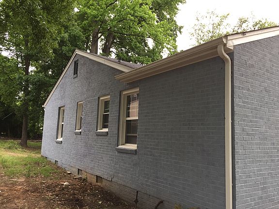 2nd image of 713 E Black St