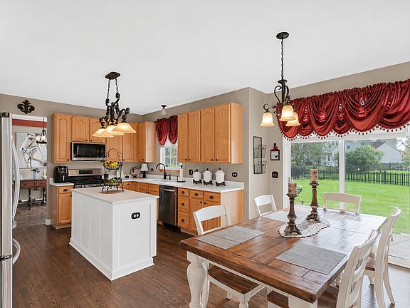 5th image of 280 Prestwicke Blvd