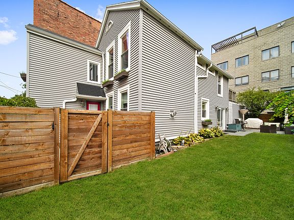 3rd image of 1646 W Ontario St
