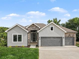 5021 Bradshaw St, Shawnee, KS 66216