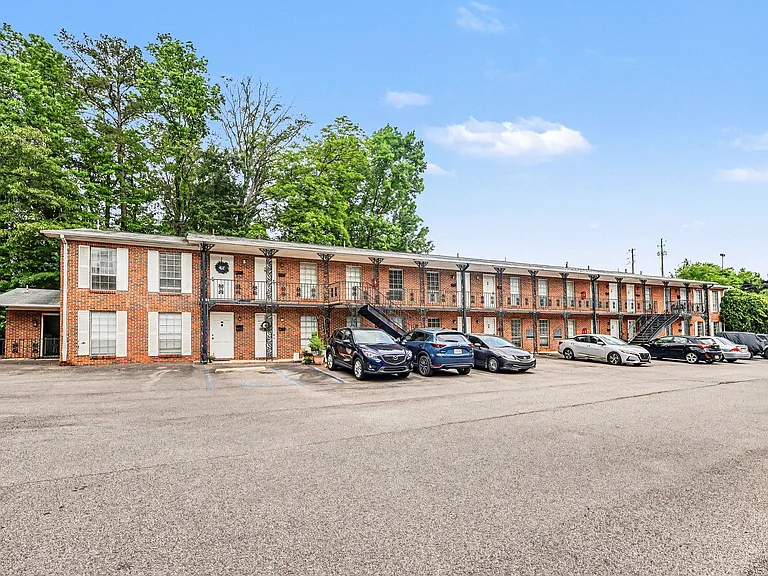 Green Valley Hoover Apartments — Photo 19