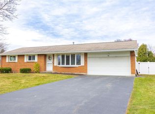 20 Dorian Ln, Rochester, NY 14626