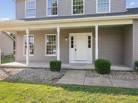 5th image of 496 Golfview Dr