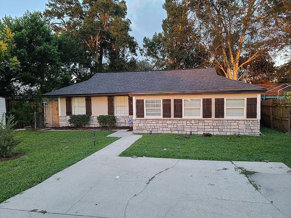 1st image of 1141 Holly Ave