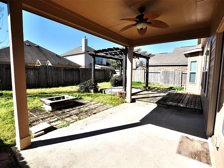 21502 Duke Alexander Dr — Photo 21
