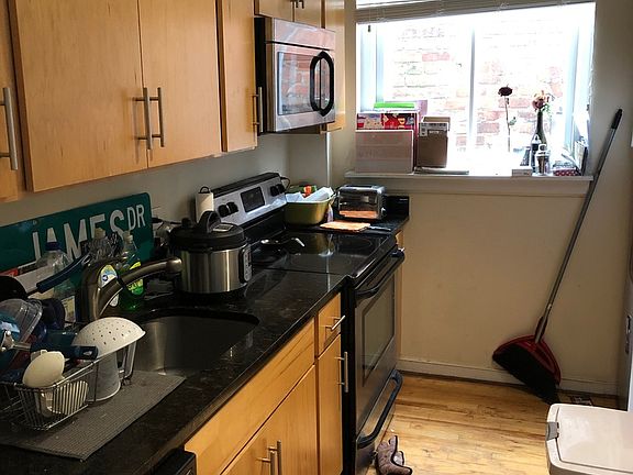 4th image of 700 N 2nd St #202