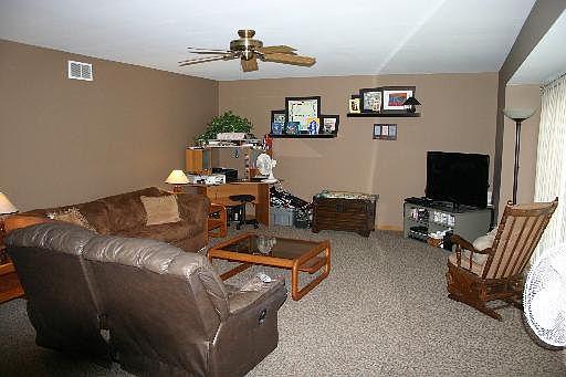 5th image of 19512 Southfield Ln