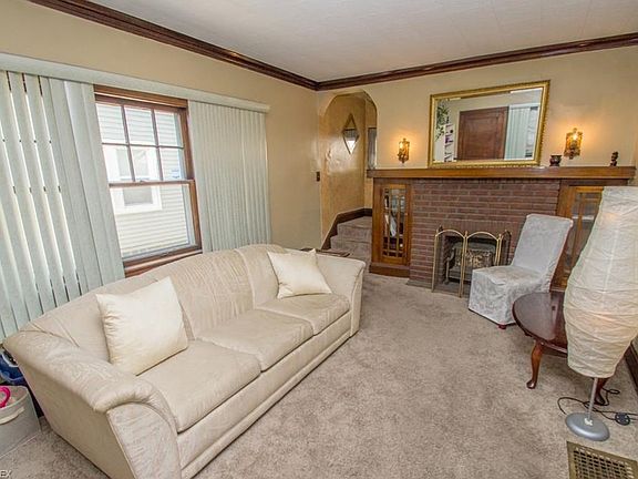 5th image of 557 Storer Ave