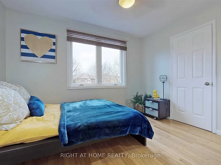 43 Topham Cres — Photo 24