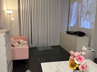 39 Roehampton Ave #3006, Toronto, ON M4P 0G1