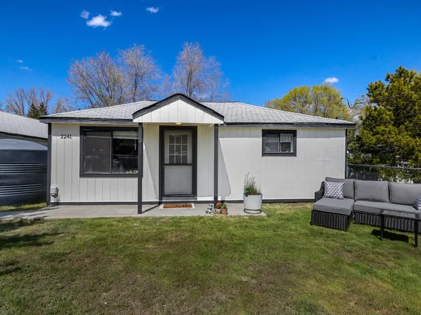 2241 SE Roadway Ln, Prineville, OR 97754