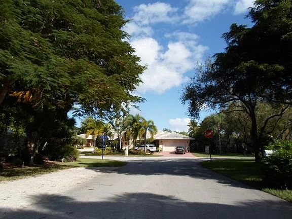 3rd image of 8325 SW 169th Ter
