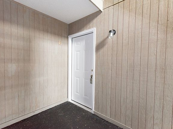3rd image of 106 Ravenwood Dr #Rw106-b