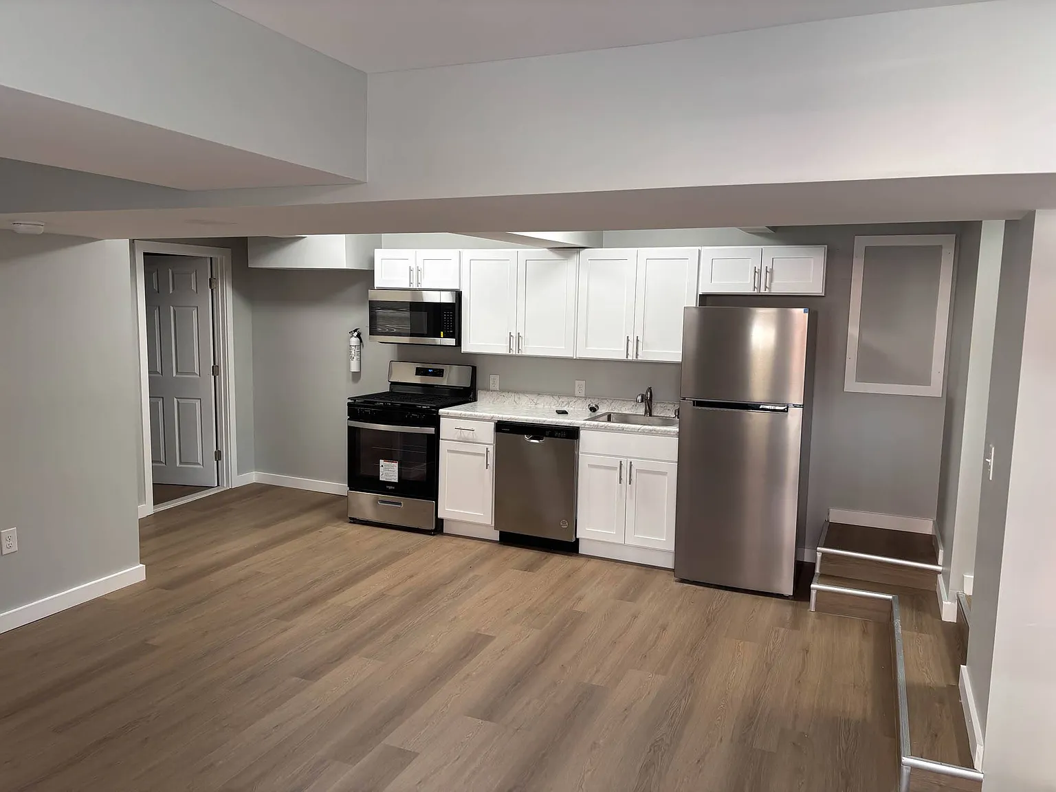 Lawndale Apartments — Photo 1