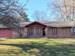 1614 Chapman Dr, Greenfield, IN 46140