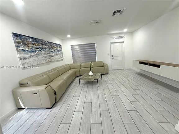 3rd image of 507 NE 6th Ct #507