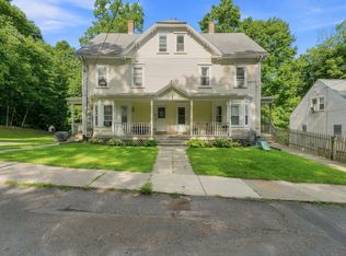 42 Pine St #44, Whitinsville, MA 01588