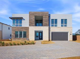 22801 Seaqua Cir, Chatsworth, CA 91311