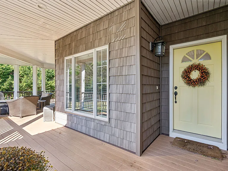 18 Jones Rd — Photo 2