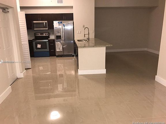 4th image of 7200 NW 114th Ave APT 103