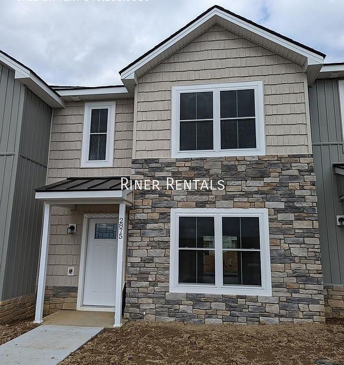 1st image of 2875 Locust Hill Dr