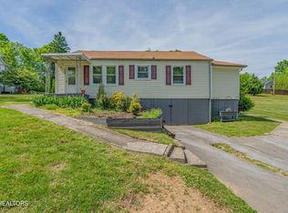 305 Dahlia Dr, Knoxville, TN 37918