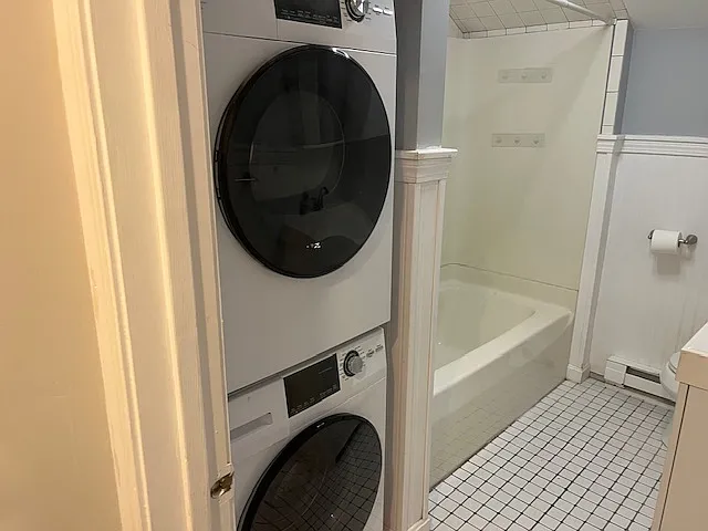 2 bed, 1000 sqft, $2,300 — Photo 3