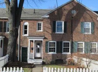 24 Plum St, Fairfield, CT 06824